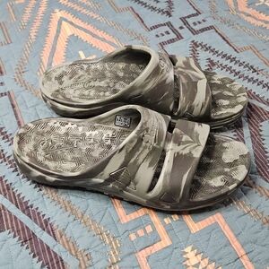 Danner Shelter Cove Slides‎